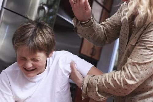 羞羞在线视频导致儿童智力迟钝的主要因素是什么？