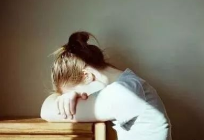 抑郁症是想太多导致的吗 抑郁症是想太多导致的吗